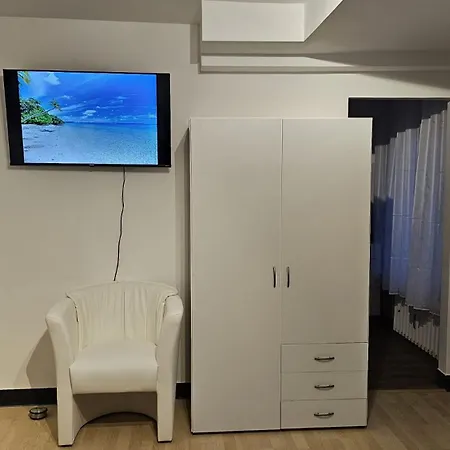 Mit Διαμέρισμα Έσσεν